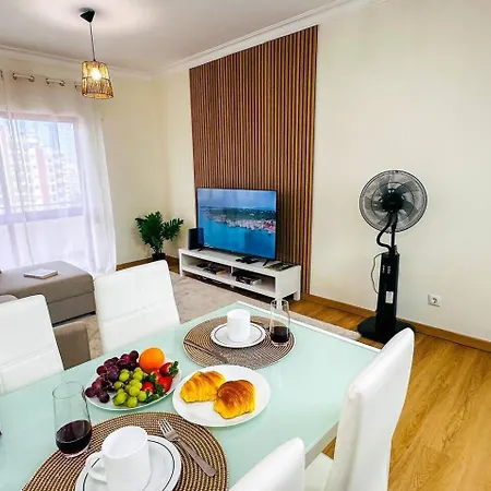 Appartement No Coracao Da Da Rocha Candimar 4f Portimão
